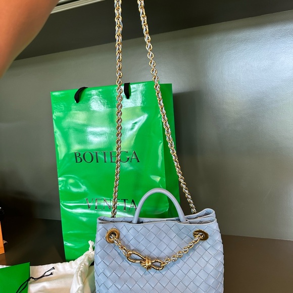 NEW Bottega Veneta small Andiamo in sold out baby blue! - Picture 4 of 9